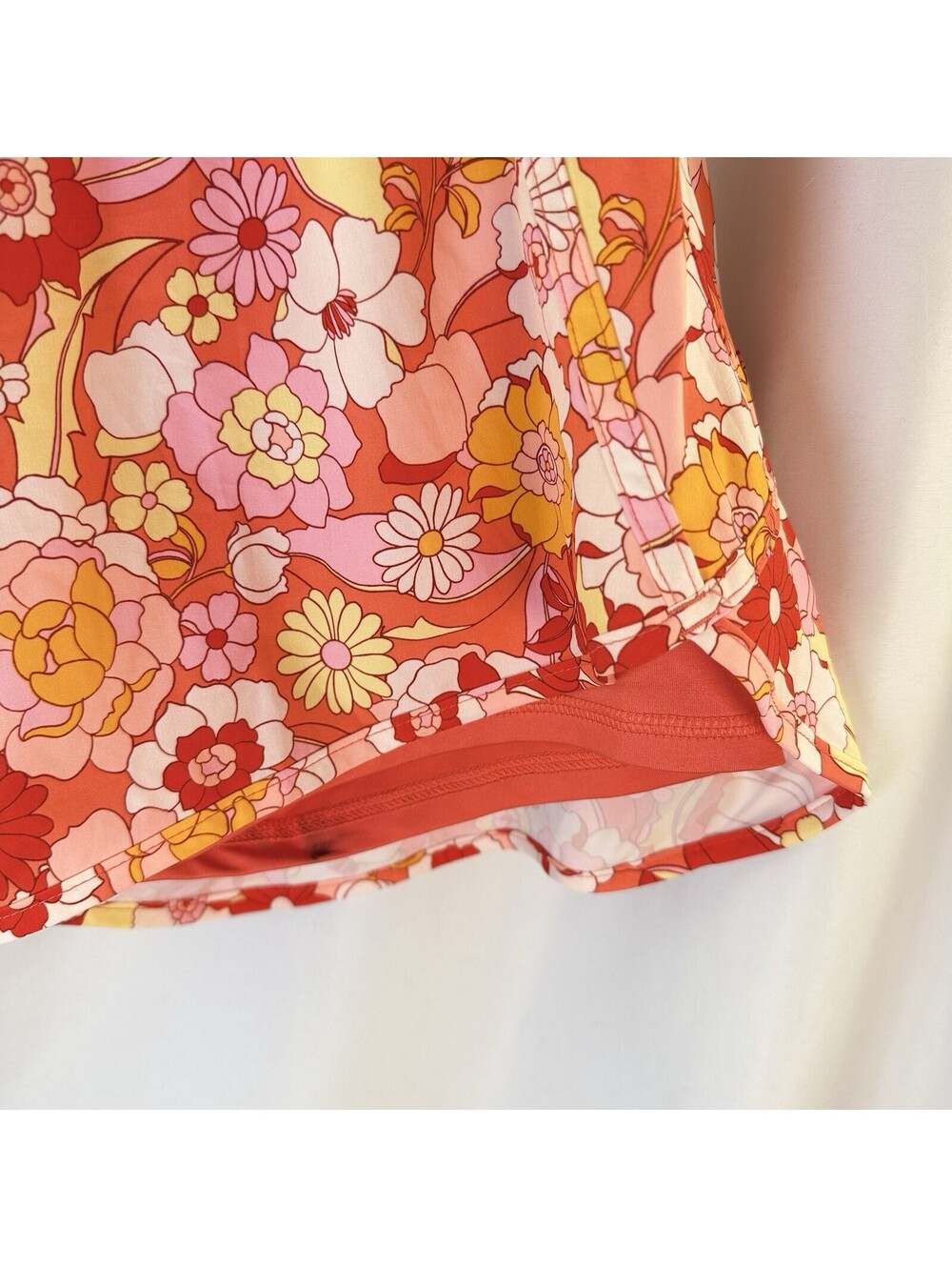 Avia Womens Orange Floral Running Shorts L Stretch Waist Zip Pocket Lined - Picture 3 of 8